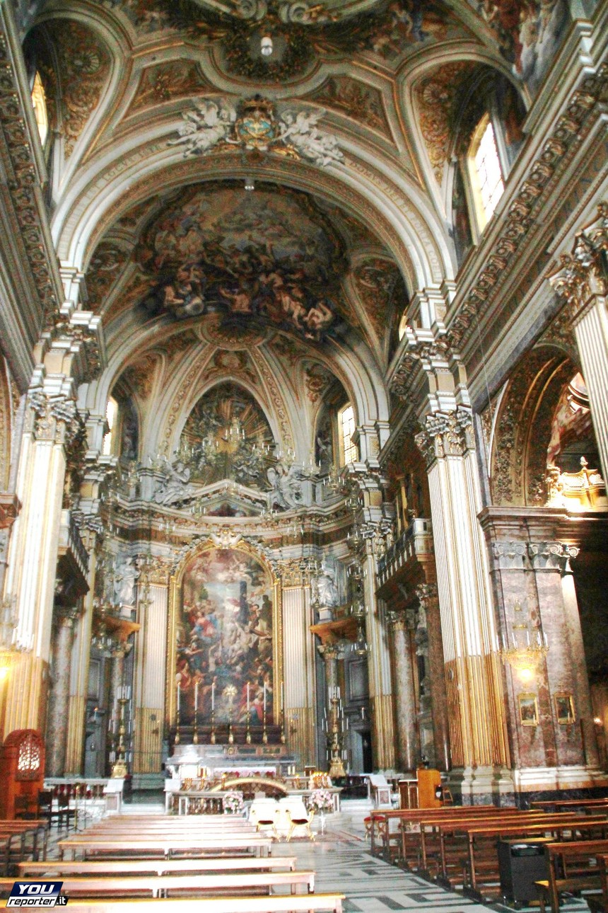 La Basilica dei Santi Apostoli a Roma (F) YouReporter La Basilica dei Santi Apostoli a Roma (F) YouReporter