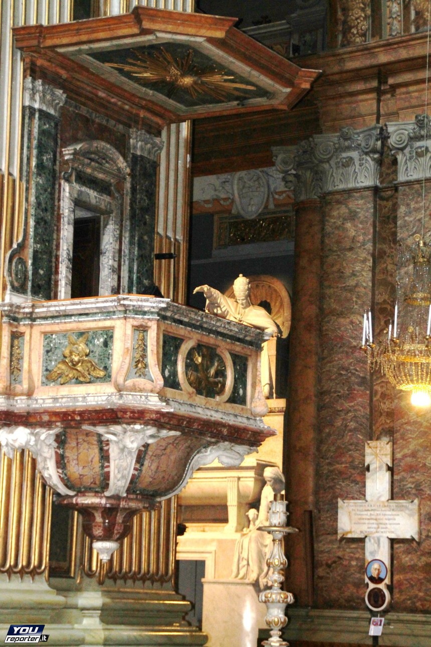 La Basilica dei Santi Apostoli a Roma (F) YouReporter La Basilica dei Santi Apostoli a Roma (F) YouReporter