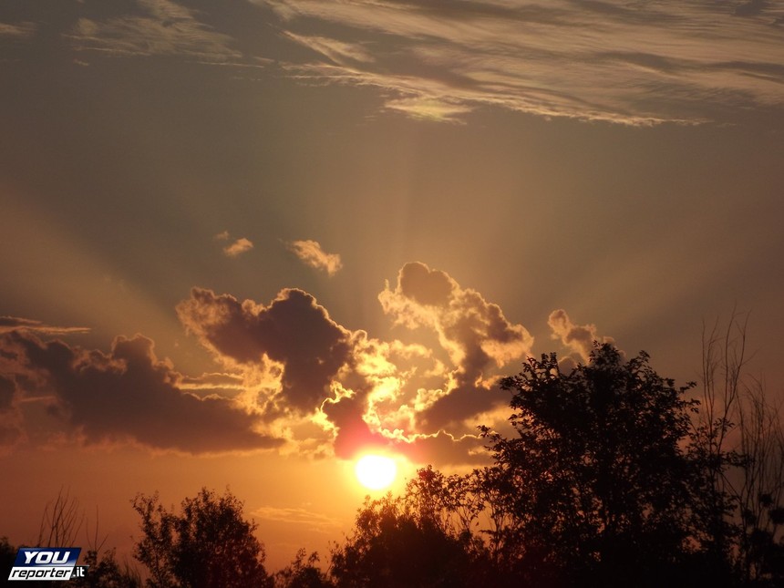 All'alba Del Quinto Giorno Guarda Ad Est