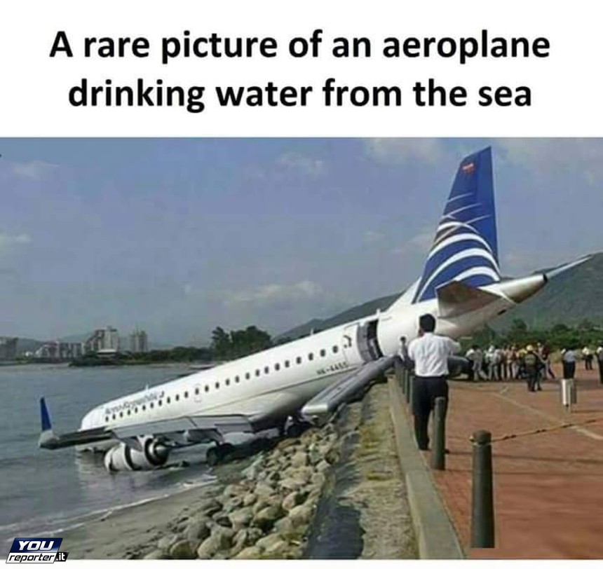 A rare pictures of an airplane drinking water from the sea.. YouReporter